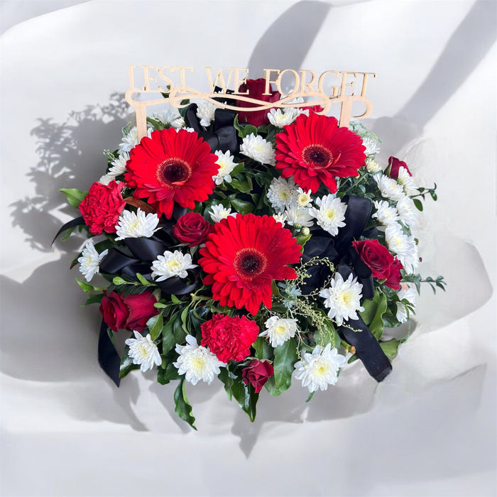 Red & White| Round Wreath